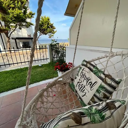 Starry Coast Apartment